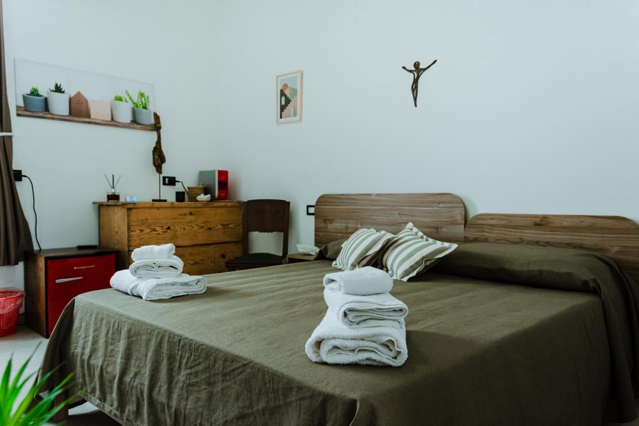 Ci Thorno Hotel Crosia Kültér fotó