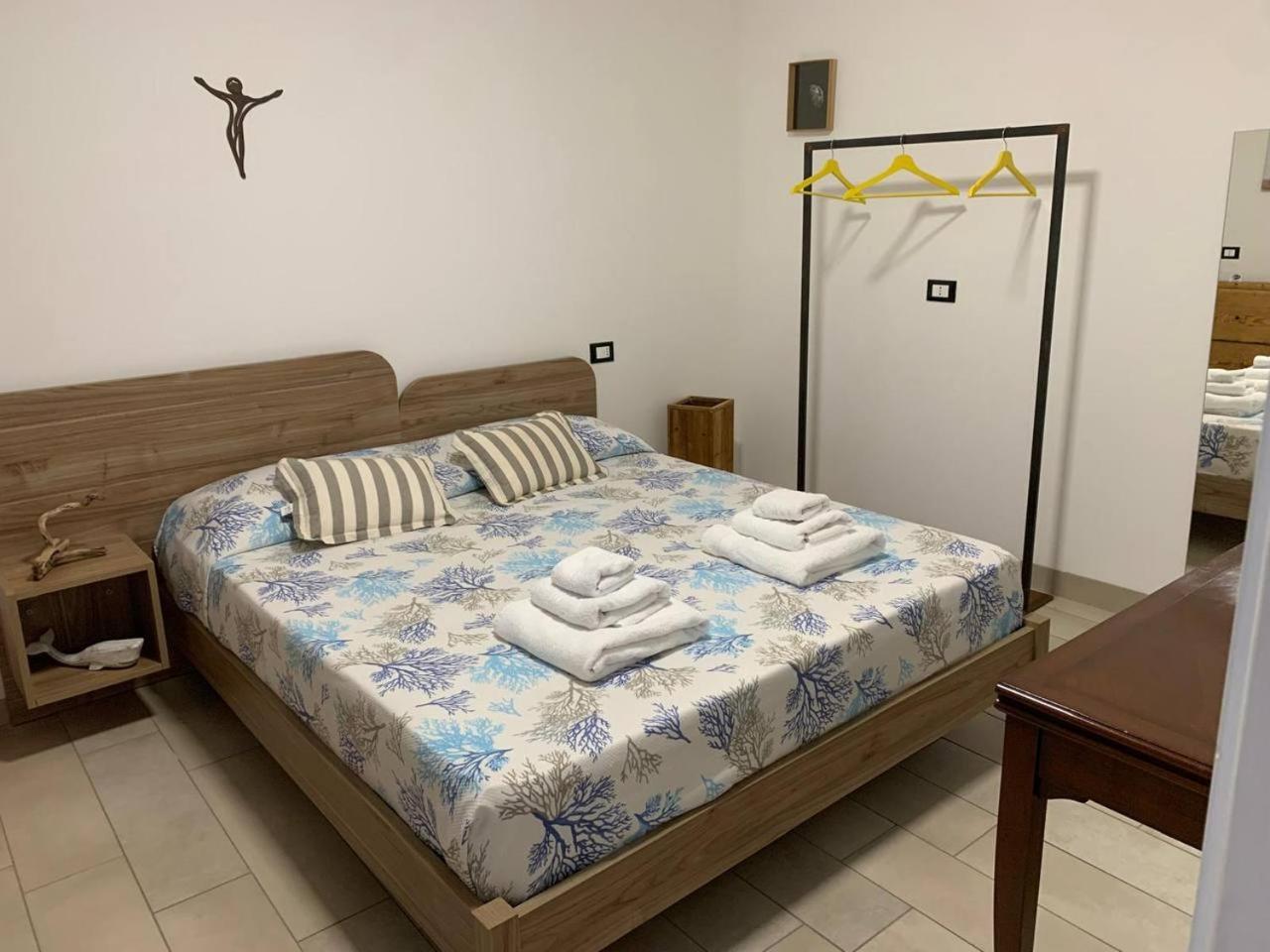 Ci Thorno Hotel Crosia Kültér fotó